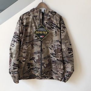 Under armour jacket gore Tex desert camo new L